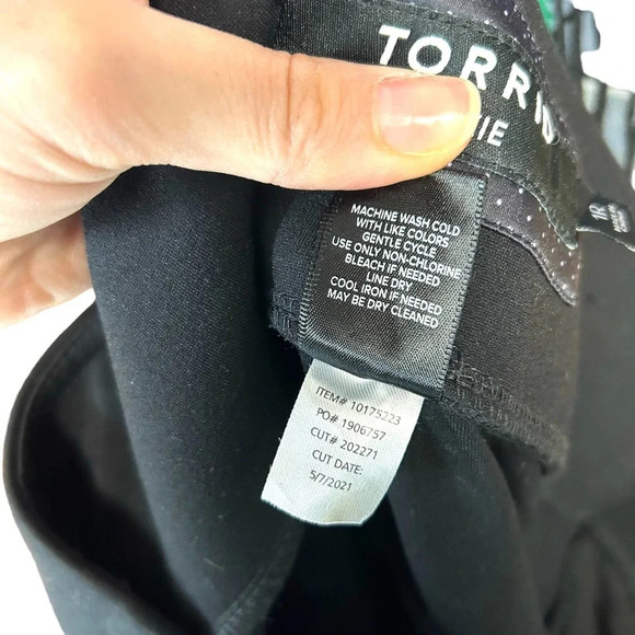 Torrid Pixie Skinny Studio Luxe Ponte High-Rise Pant‎ Black Plus Size 1X - Picture 8 of 8